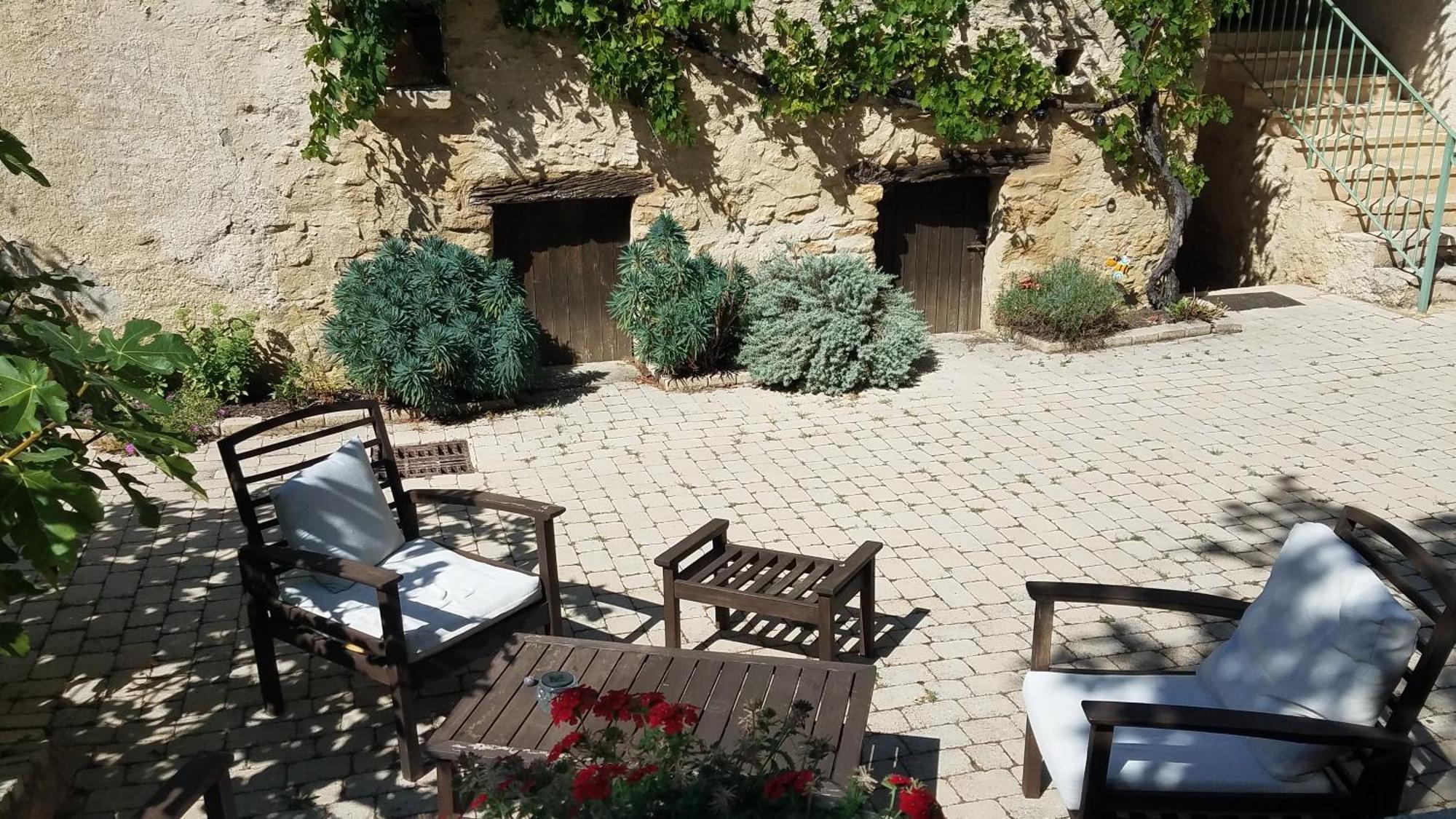 Les Demeures Du Clos Niozelles Bagian luar foto