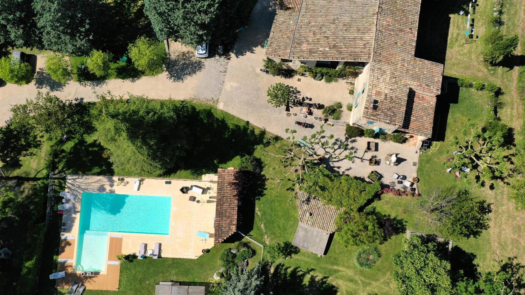 Les Demeures Du Clos Niozelles Bagian luar foto