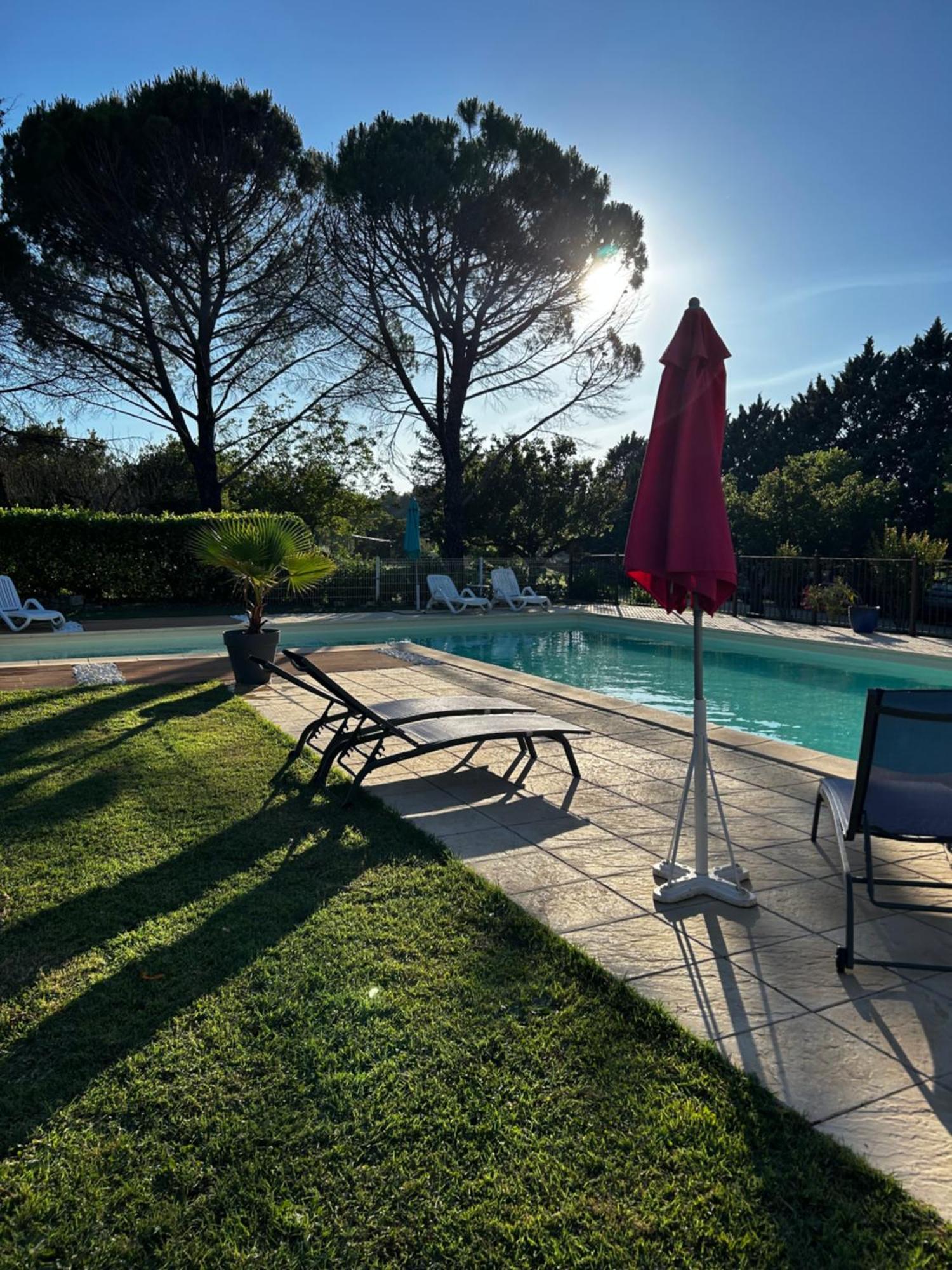 Les Demeures Du Clos Niozelles Bagian luar foto