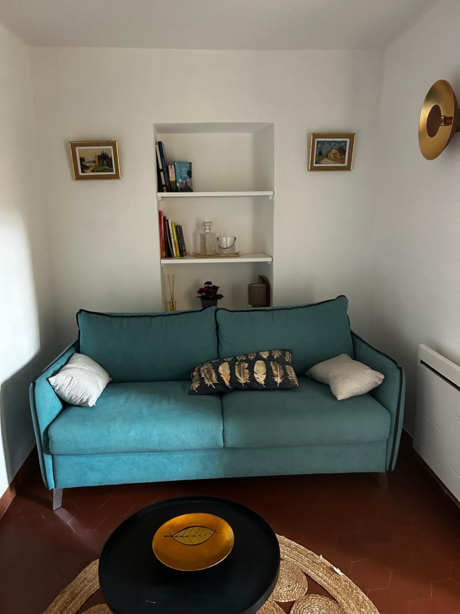 Les Demeures Du Clos Niozelles Bagian luar foto